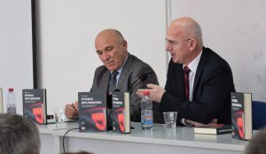 Në UNT u promovua libri “Fitorja Diplomatike”, e Prof. Dr. Sabri Kiçmari