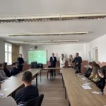 MATURANTËT E SH.M. “PERO NAKOV” NJIHEN ME INOVACIONIN AKADEMIK TË UNIVERSITETIT “NËNË TEREZA” NË SHKUP