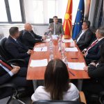 UNT DHE MINISTRIA E VETËQEVERISJES LOKALE NËNSHKRUAN MEMORANDUM BASHKËPUNIMI