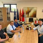 REKTORI FETAJI PRITI NË TAKIM PUNE DREJTORIN E NDËRMARRJES PUBLIKE “PARQE DHE GJELBËRIM”, Z. MUAMER SEFERI